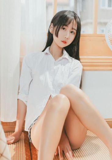 不扣钮的女孩完整版_HD高清电影在线
