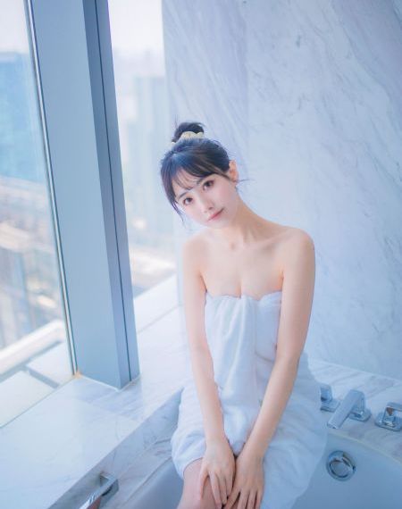 亚洲免费美女视频_免费手机在线看观看