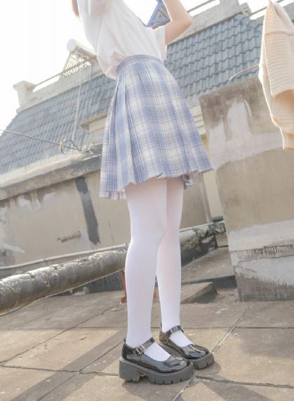 少妇愉情理伦片美国电影本能_4K免费全集观看