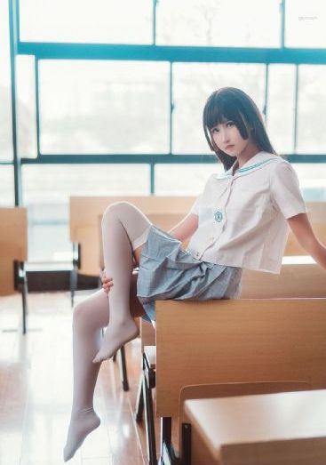 女教师免费观看_DVD视频大全
