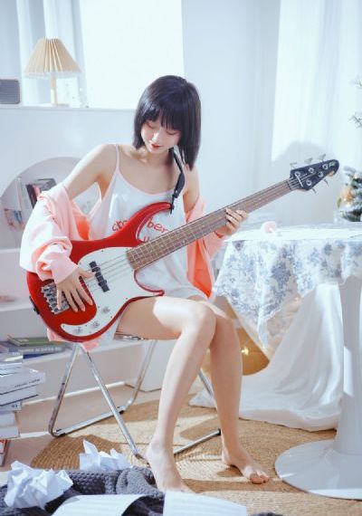 三级女艳鬼在线_BD韩语高清免费观看